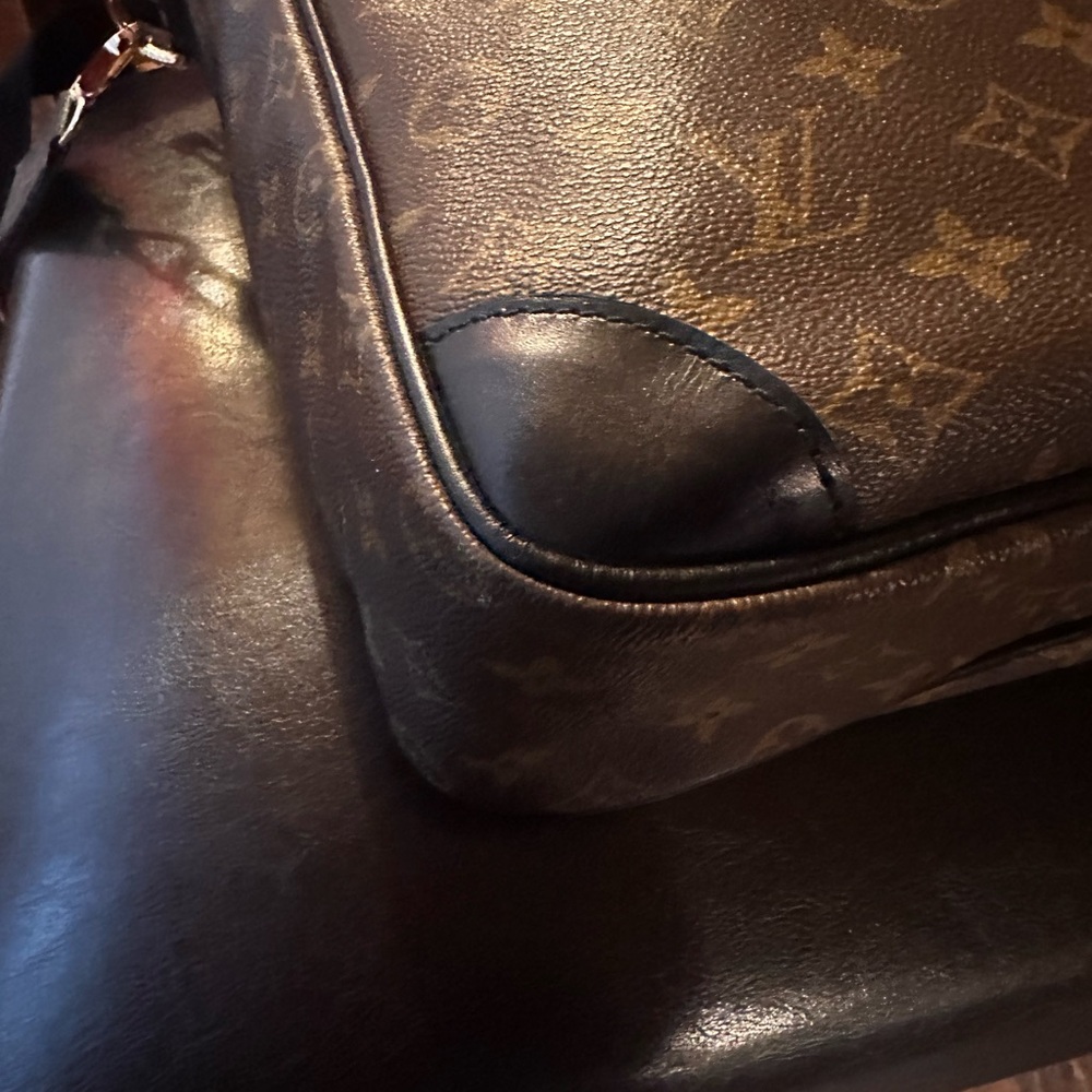 Louis Vuitton Dark Brown Monogram Messenger Bag - Picture 8 of 16
